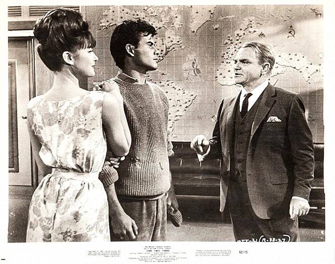 One, Two, Three - Lobby Cards - Pamela Tiffin, Horst Buchholz, James Cagney
