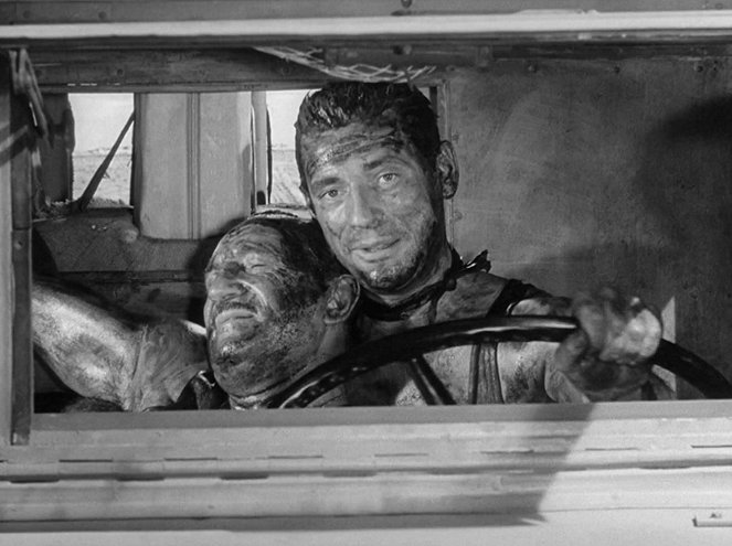 The Wages of Fear - Photos - Charles Vanel, Yves Montand