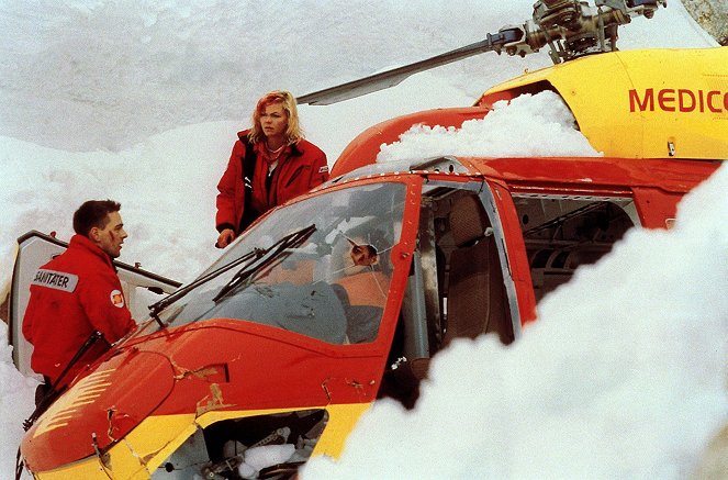 Medicopter 117 - Havárie - Z filmu - Wolfgang Krewe, Anja Freese, Sabine Petzl