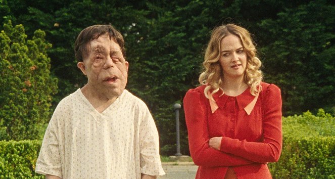 Chained for Life - Film - Adam Pearson, Jess Weixler
