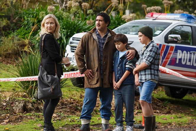 Brokenwood – Mord in Neuseeland - Season 4 - Die Vogelscheuche - Filmfotos - Fern Sutherland