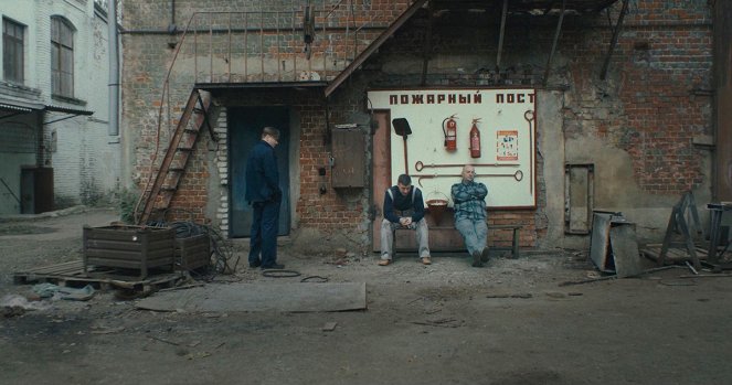 Красиво жить - Kuvat elokuvasta