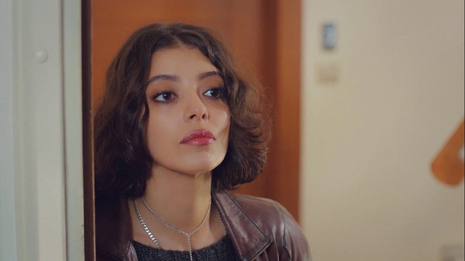 Kızım - Episode 6 - Kuvat elokuvasta - Selin Şekerci