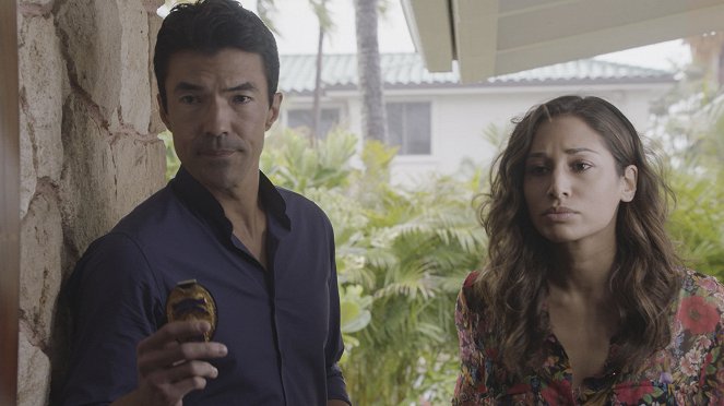 Hawaii Five-0 - A fegyver nyomában - Filmfotók - Ian Anthony Dale, Meaghan Rath
