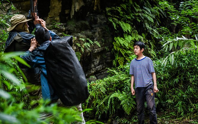 Gaoxing Catches a Thief - Fotosky