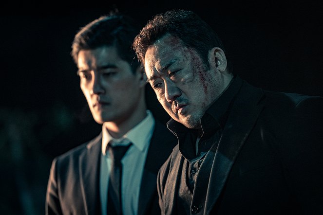El gángster, el policía y el diablo - De la película - Dong-seok Ma