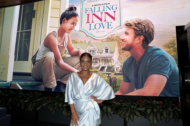 Falling Inn Love - De eventos - Netflix "Falling Inn Love" Cast & Crew Screening