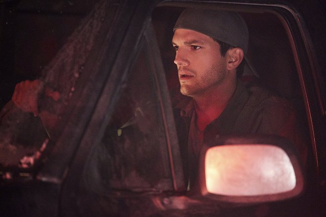 The Ranch - Season 3 - Baby I'm Burning - Filmfotos - Ashton Kutcher