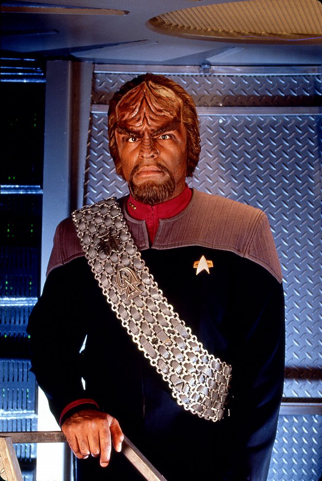 Star Trek: Deep Space Nine - Season 6 - Werbefoto - Michael Dorn