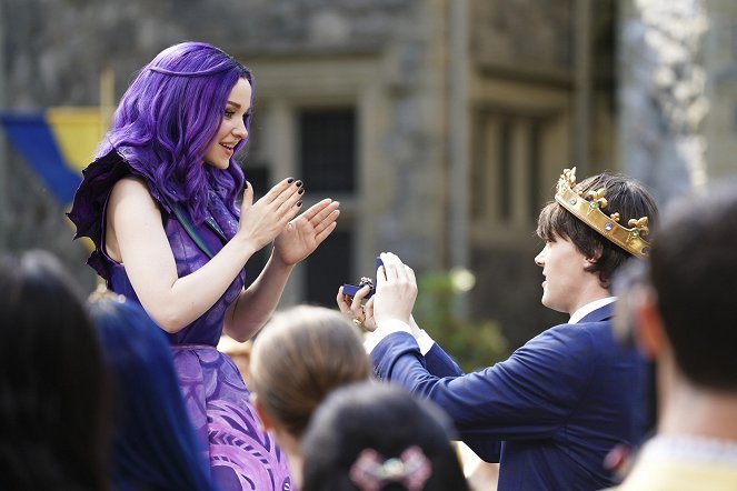 Descendants 3 - Photos - Dove Cameron