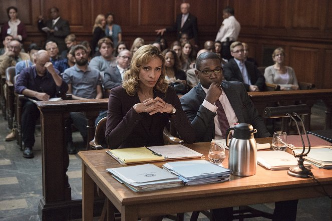 Daredevil - Season 2 - Guilty as Sin - Photos - Michelle Hurd