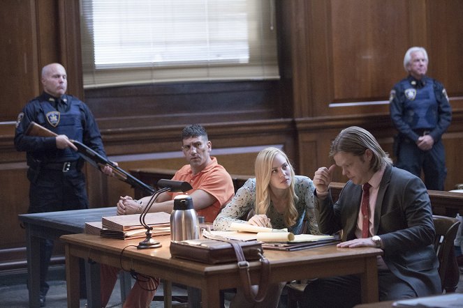 Daredevil - Guilty as Sin - Photos - Jon Bernthal, Deborah Ann Woll, Elden Henson