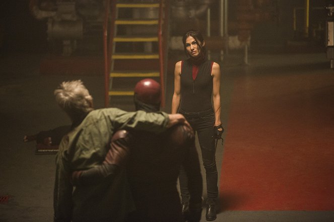 Daredevil - Season 2 - Tma na konci tunelu - Z filmu - Elodie Yung
