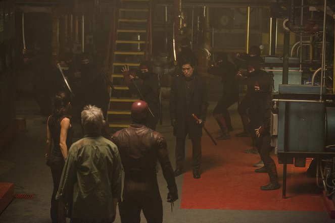 Daredevil - Season 2 - Tma na konci tunelu - Z filmu - Peter Shinkoda