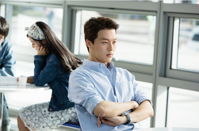 Couple on the Backtrack - Filmfotos - Ki-yong Jang