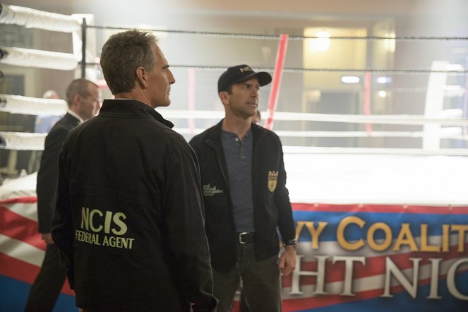 Agenci NCIS: Nowy Orlean - Knockout - Z filmu - Scott Bakula, Lucas Black