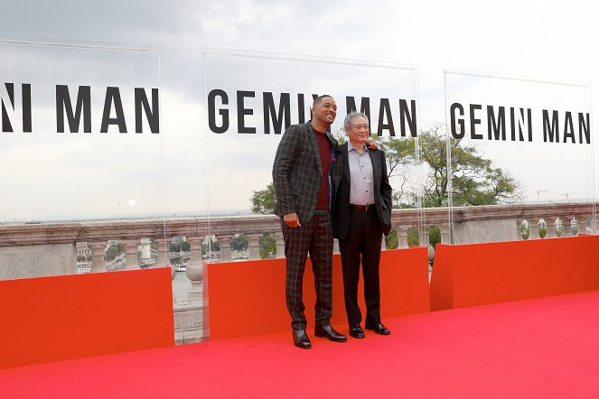 Blíženec - Z akcií - "Gemini Man" Budapest red carpet at Buda Castle Savoy Terrace on September 25, 2019 in Budapest, Hungary - Will Smith, Ang Lee