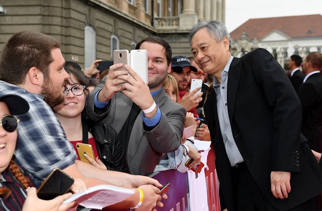 Géminis - Eventos - "Gemini Man" Budapest red carpet at Buda Castle Savoy Terrace on September 25, 2019 in Budapest, Hungary - Ang Lee