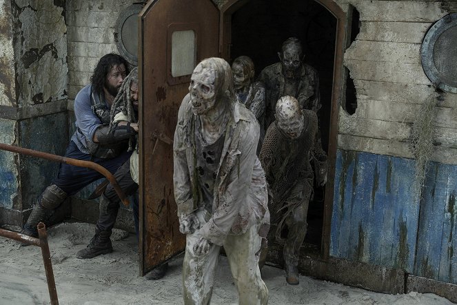 The Walking Dead - Season 10 - Lines We Cross - Photos - Cooper Andrews