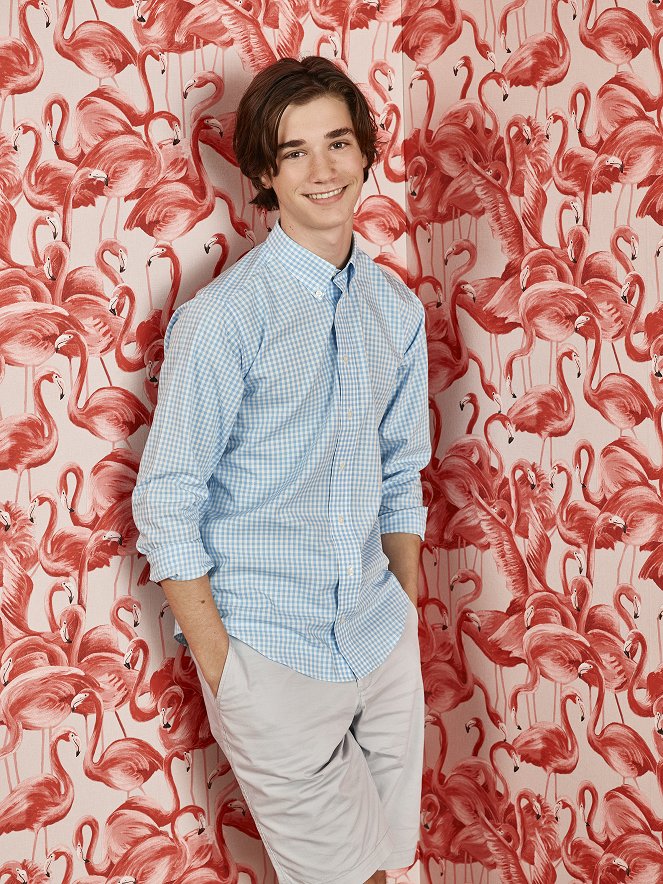 American Housewife - Season 4 - Promoción - Daniel DiMaggio