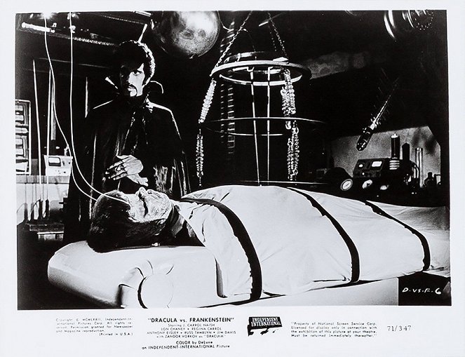 Dracula vs. Frankenstein - Fotosky - Zandor Vorkov