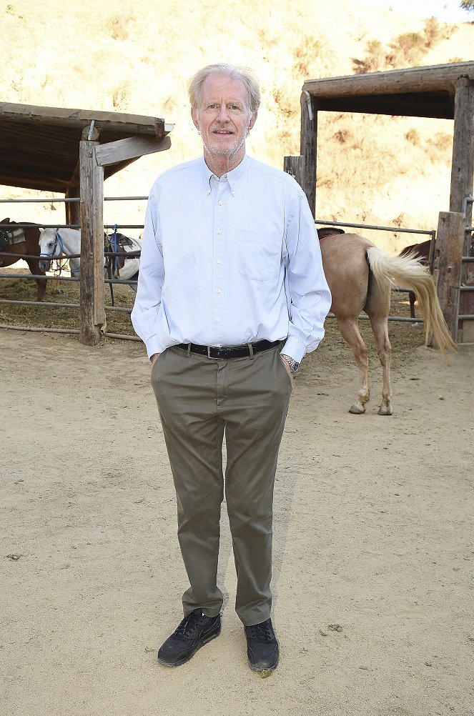 Farma na spadnutí - Série 2 - Z akcí - 20th Century Fox Television TCA Studio Day for ABC’s “Bless This Mess” at Sunset Ranch Hollywood on July 28, 2019 in Hollywood, California - Ed Begley Jr.