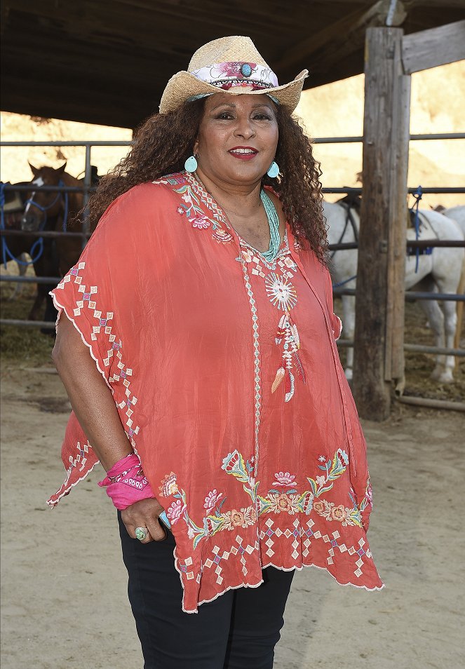 Bless This Mess - Season 2 - Veranstaltungen - 20th Century Fox Television TCA Studio Day for ABC’s “Bless This Mess” at Sunset Ranch Hollywood on July 28, 2019 in Hollywood, California - Pam Grier
