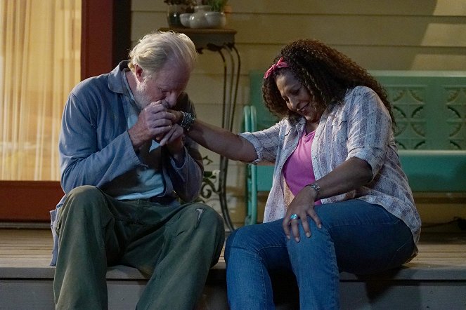Bless This Mess - Phase Two - Van film - Ed Begley Jr., Pam Grier
