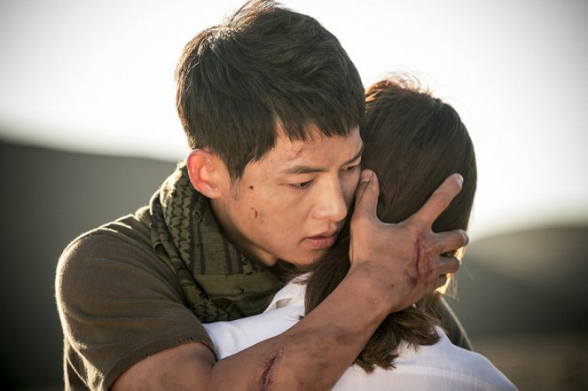 Descendants of the Sun - Filmfotos - Joong-ki Song