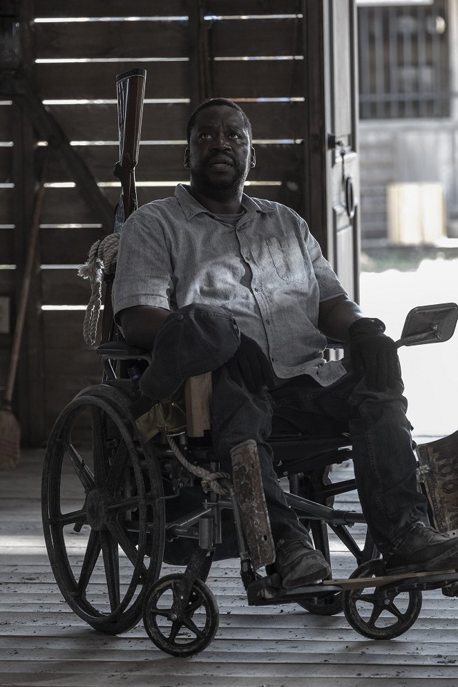 Fear the Walking Dead - End of the Line - Van film - Daryl Mitchell