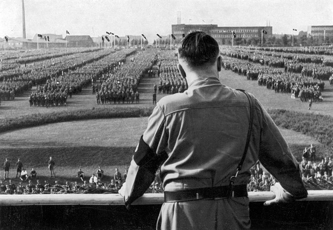 Toinen maailmansota lukuina - Kuvat elokuvasta