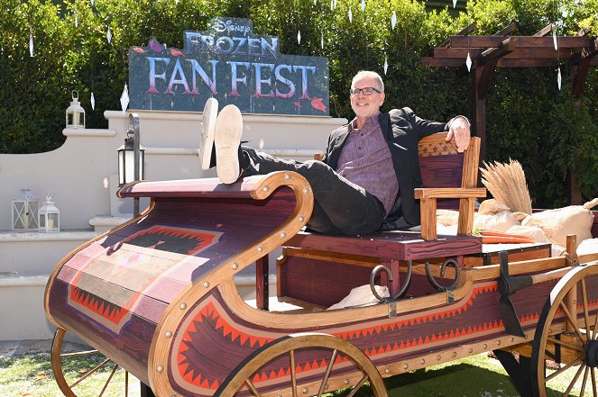 Ľadové kráľovstvo II - Z akcií - Frozen Fan Fest Product Showcase at Casita Hollywood on October 02, 2019 in Los Angeles, California - Chris Buck