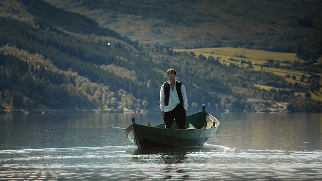 ASTRUP - Flammen over Jølster - Filmfotók - Thure Lindhardt