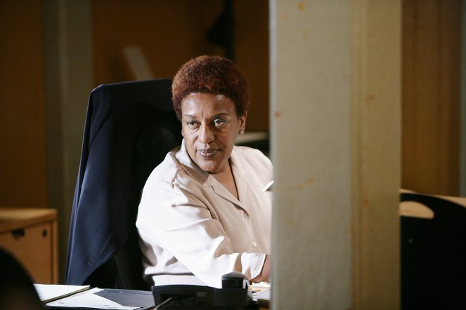 The Shield - Recoil - Photos - CCH Pounder