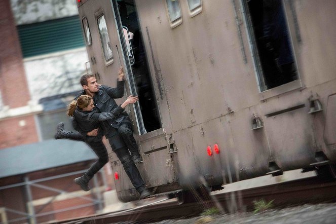 Divergent - Outolintu - Kuvat elokuvasta