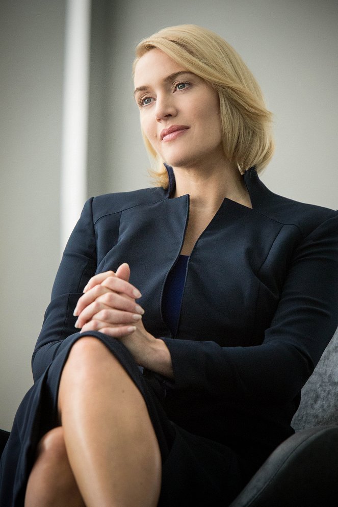 Divergent - Photos - Kate Winslet