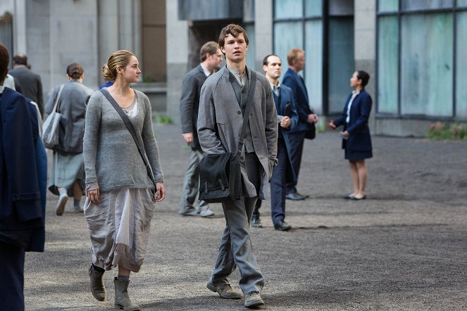Divergent - Van film - Shailene Woodley, Ansel Elgort