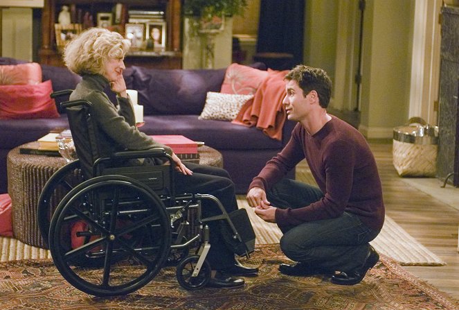 Will & Grace - Season 6 - Heart Like a Wheelchair - Photos - Blythe Danner, Eric McCormack