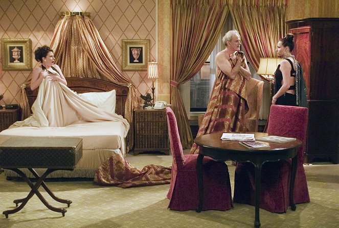 Will & Grace - Season 6 - Schwestern von gestern - Filmfotos - Megan Mullally, John Cleese, Minnie Driver