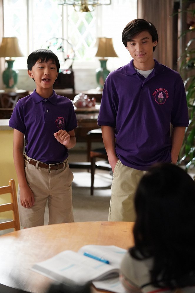 Fresh Off the Boat - College - Photos - Ian Chen, Forrest Wheeler