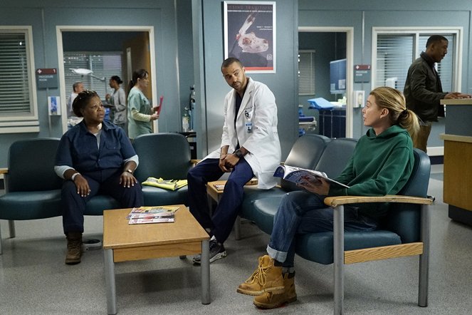 Grey's Anatomy - Season 16 - Back in the Saddle - Photos - Cleo King, Jesse Williams, Ellen Pompeo