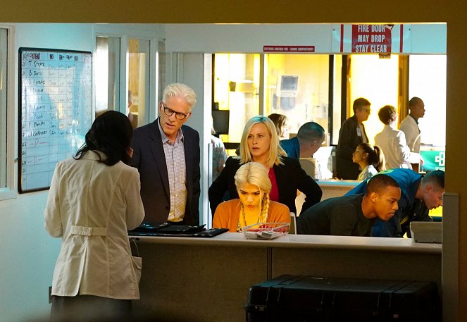 CSI: Cyber - #Krankenhausversagen #Patiententod - Filmfotos - Ted Danson, Hayley Kiyoko, Patricia Arquette, Shad Moss