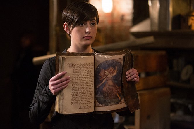 Grimm - Map of the Seven Knights - Do filme - Jacqueline Toboni