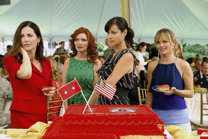 Army Wives - Photos