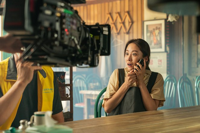 Himeulneyo miseuteo li - De filmagens - Hye-bin Jeon