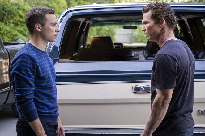 Animal Kingdom - Season 4 - Julia - Photos - Finn Cole, Shawn Hatosy