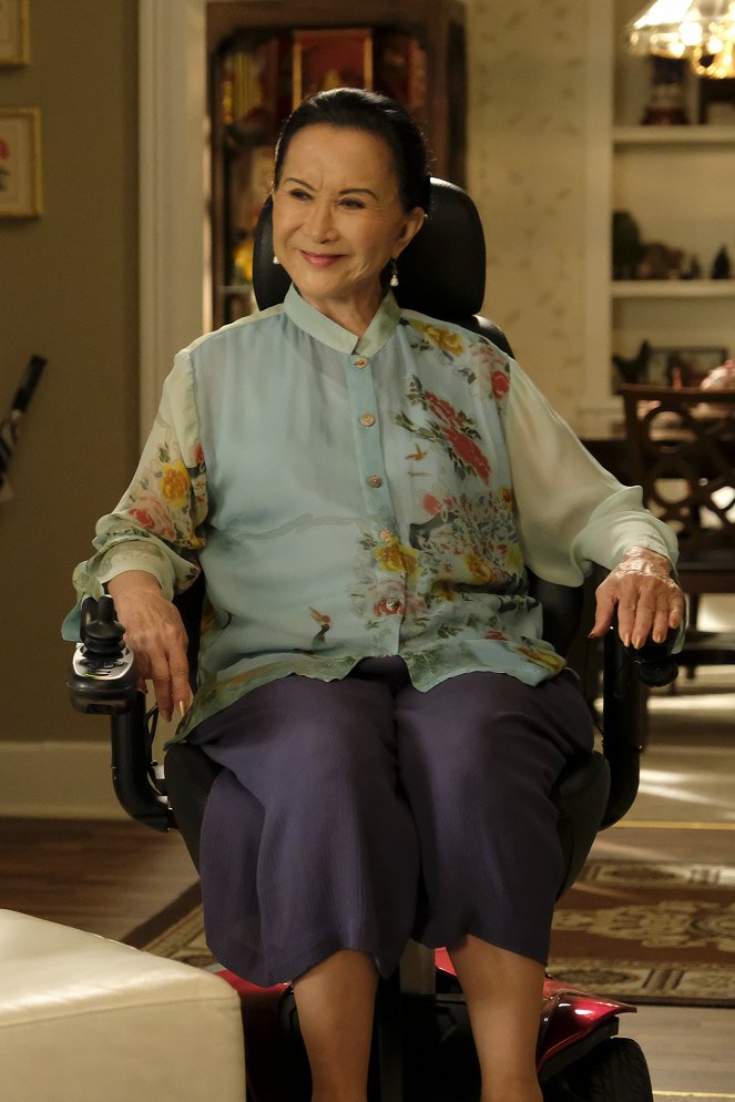Huangovi v Americe - Série 6 - Grandma's Boys - Z filmu - Lucille Soong