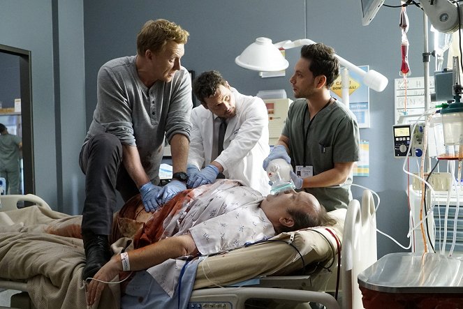 Grey's Anatomy - It's Raining Men - Van film - Kevin McKidd, Justin Chambers