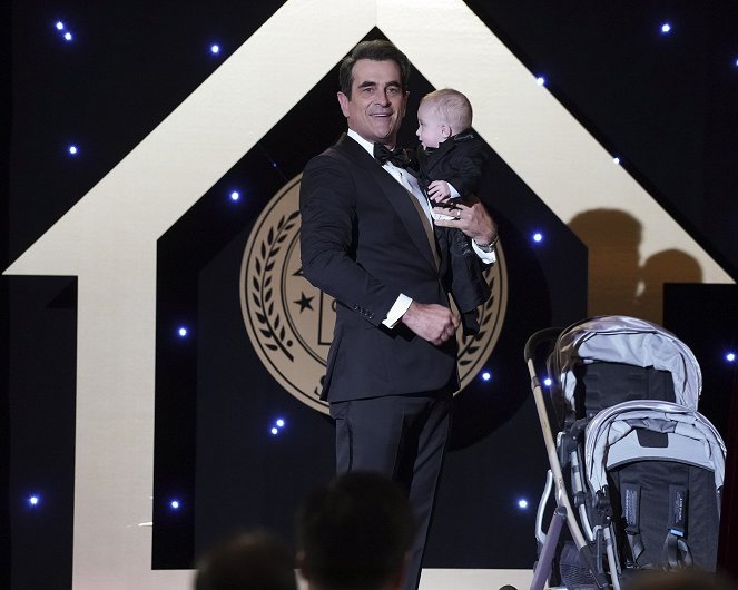 Modern Family - Perfect Pairs - Photos - Ty Burrell