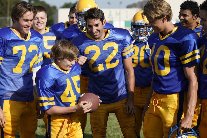 Schooled - Season 2 - Touchdown für Toby Murphy - Filmfotos - Mason McNulty, Christian Gehring